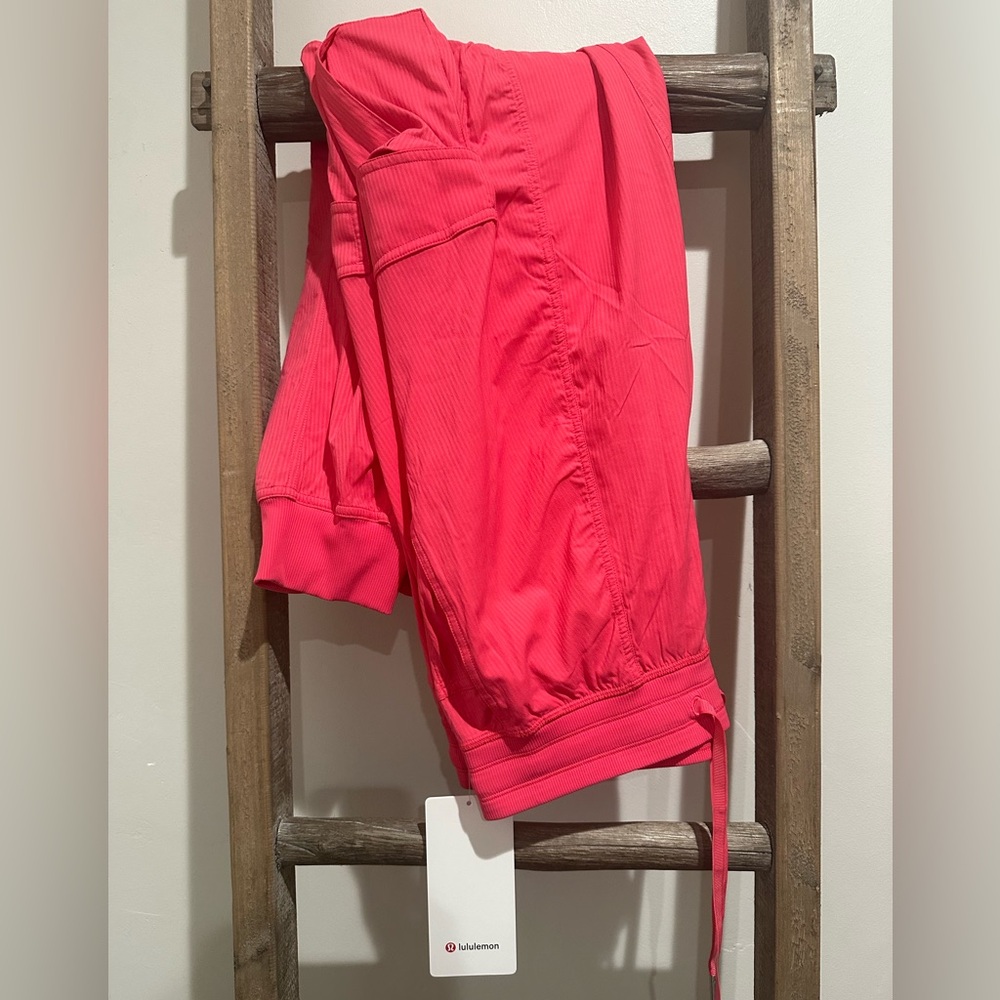 Lululemon NWT Dance Studio Relaxed Fit Mid Rise Cargo Jogger Glazed Pink - Picture 10 of 11